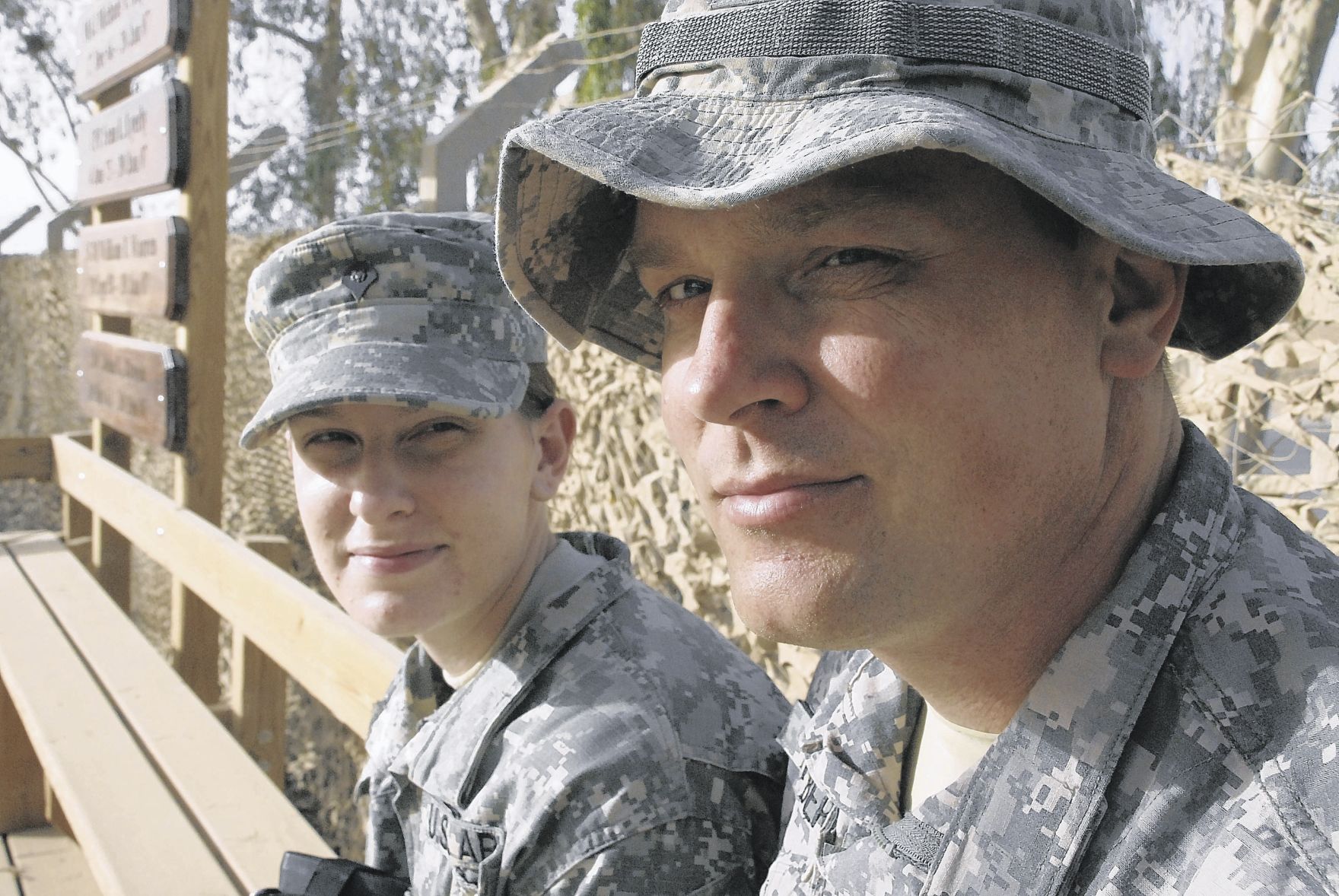 Fregerg, Jodi Freberg Krause & David W. Freberg - Army National Guard 2002-2011 & 1986-2016